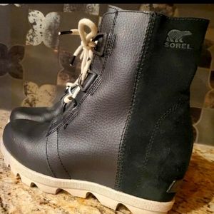NWOT Sorel Wedges 6.5